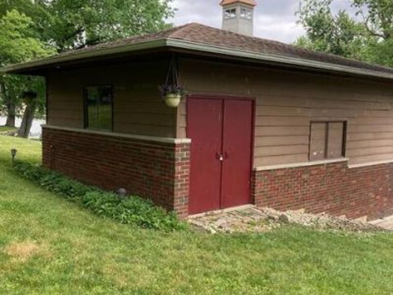 1410 E Choctaw Drive, London, OH 43140 Photo 5
