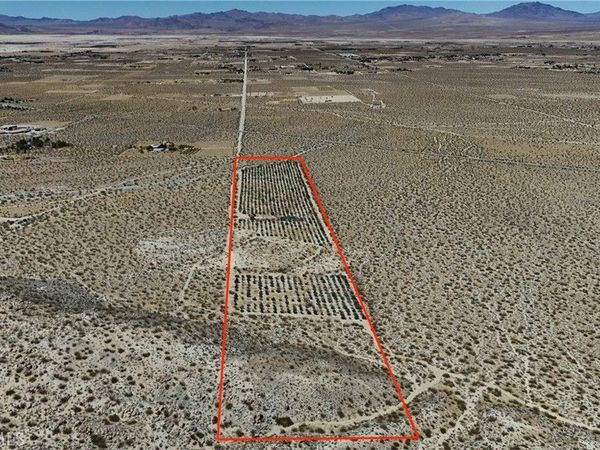 735 Midway Avenue, Lucerne Valley, CA 92356