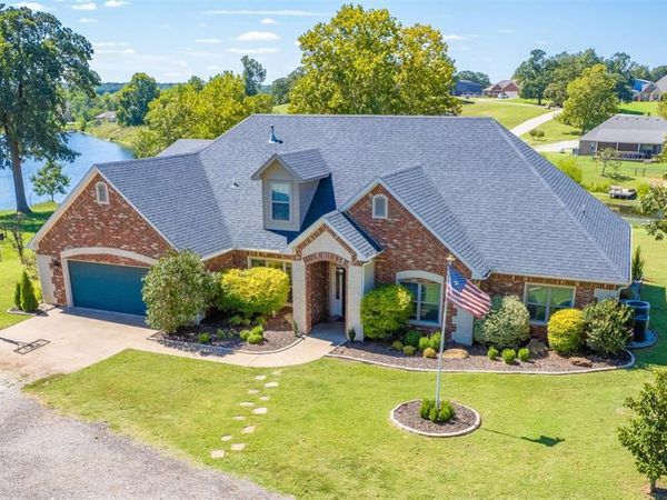 429 E Winter Rose Terrace, Ada, OK 74820