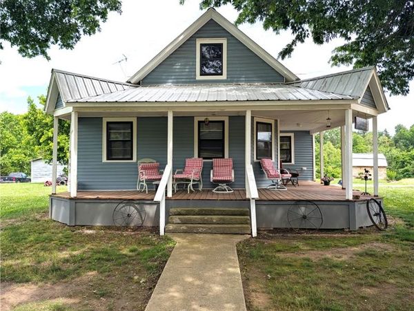30 County Road 721 , Berryville, AR 72616