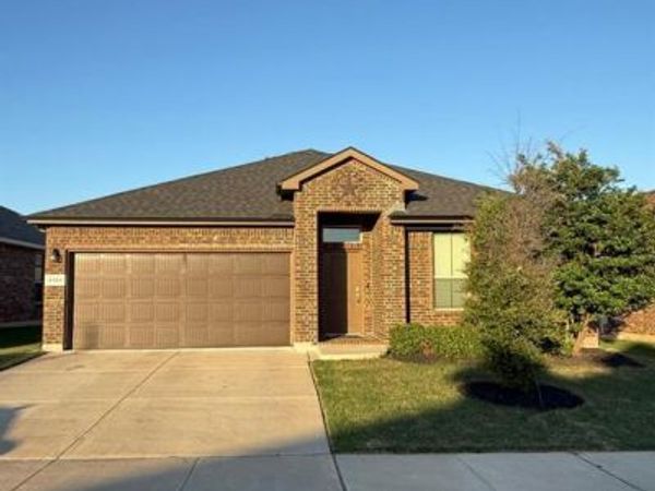 9124 Sycamore Leaf Drive, Fort Worth, TX 76179