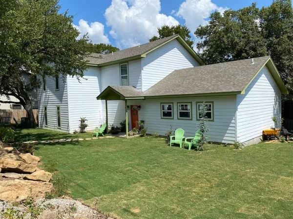 8214 County Road 607 , Brownwood, TX 76801