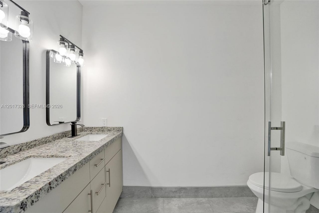 2536 NW 9th Ct , Fort Lauderdale, FL 33311 Photo