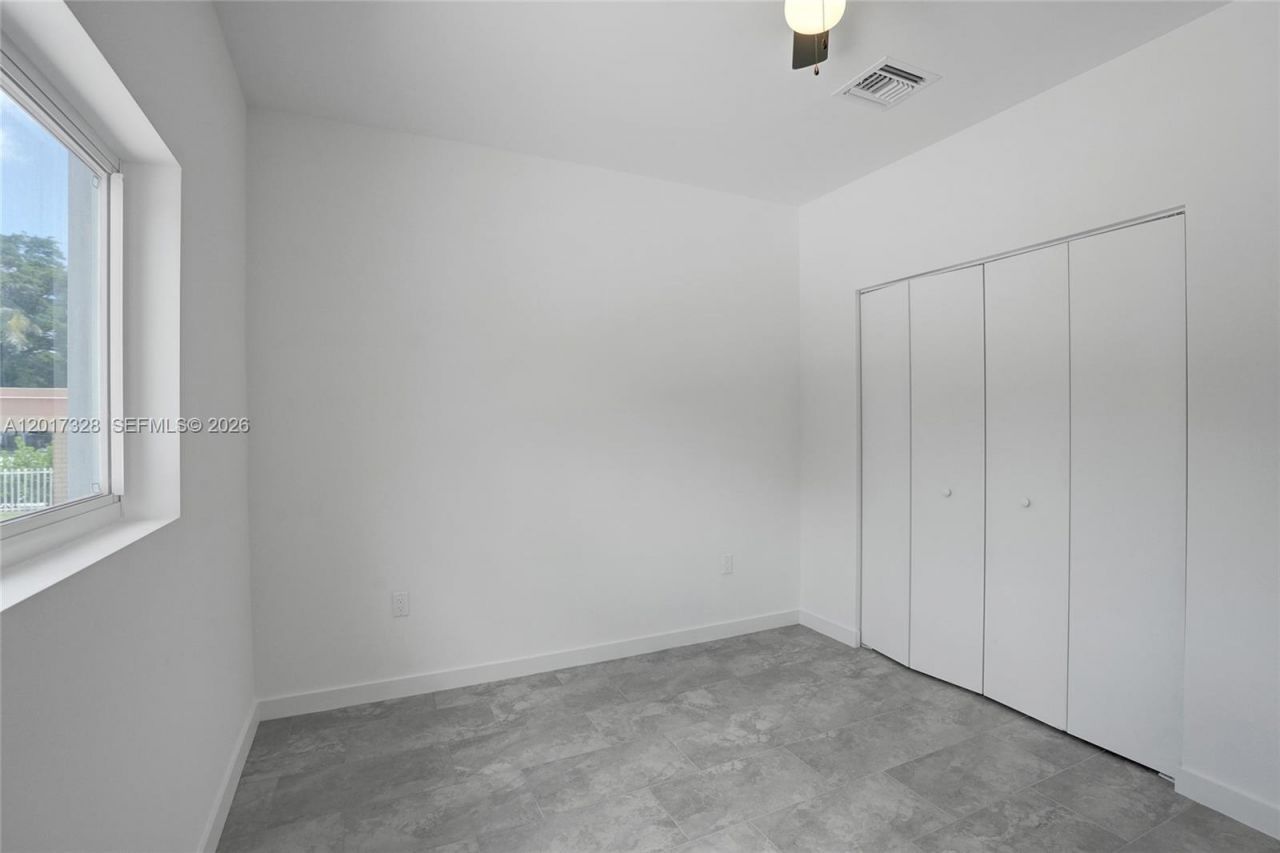 2536 NW 9th Ct , Fort Lauderdale, FL 33311 Photo