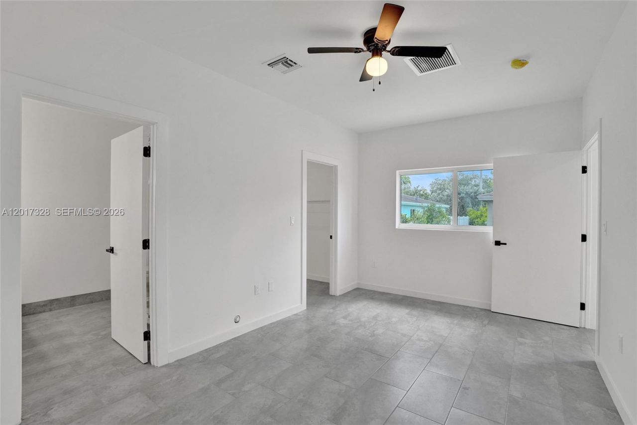2536 NW 9th Ct , Fort Lauderdale, FL 33311 Photo
