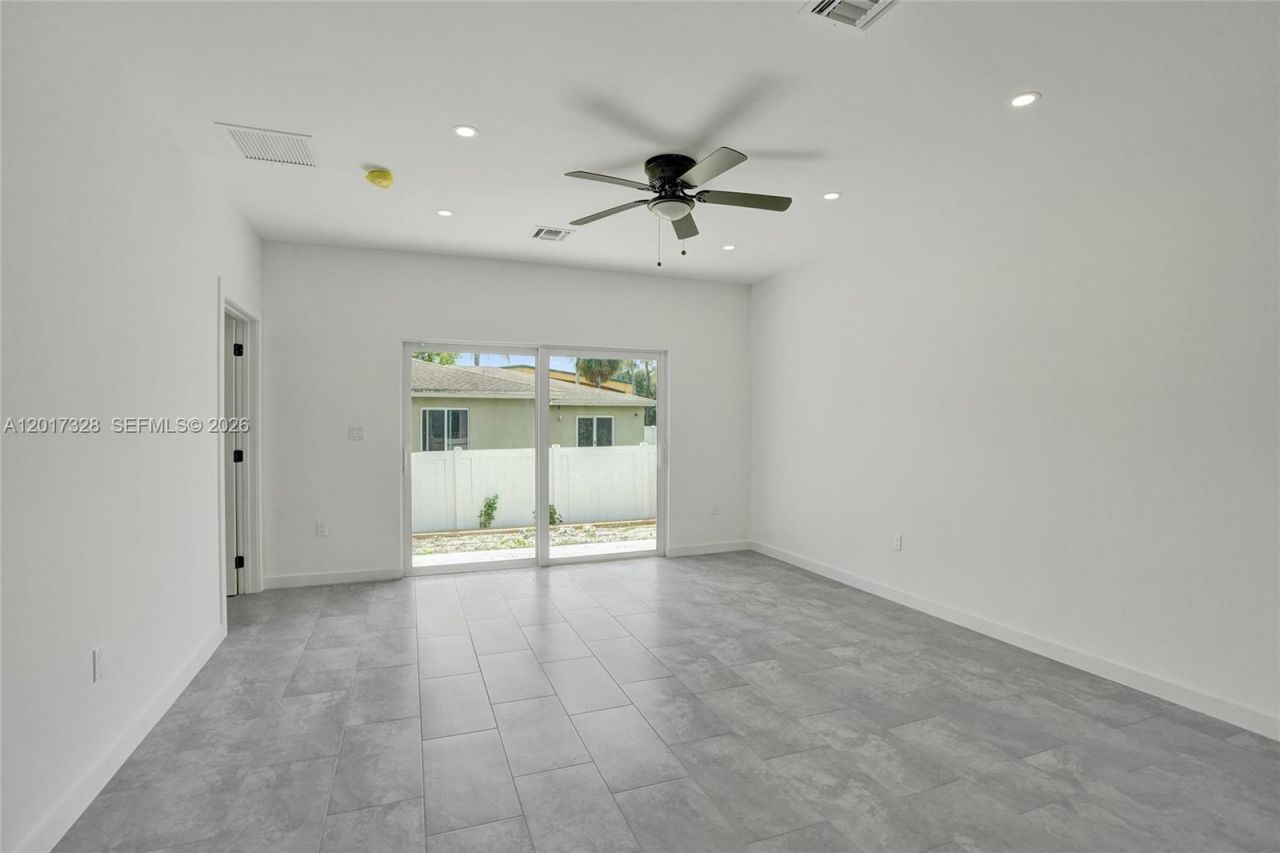 2536 NW 9th Ct , Fort Lauderdale, FL 33311 Photo