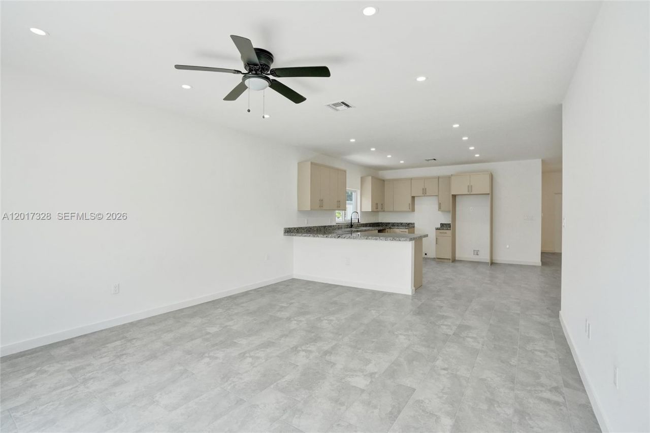 2536 NW 9th Ct , Fort Lauderdale, FL 33311 Photo