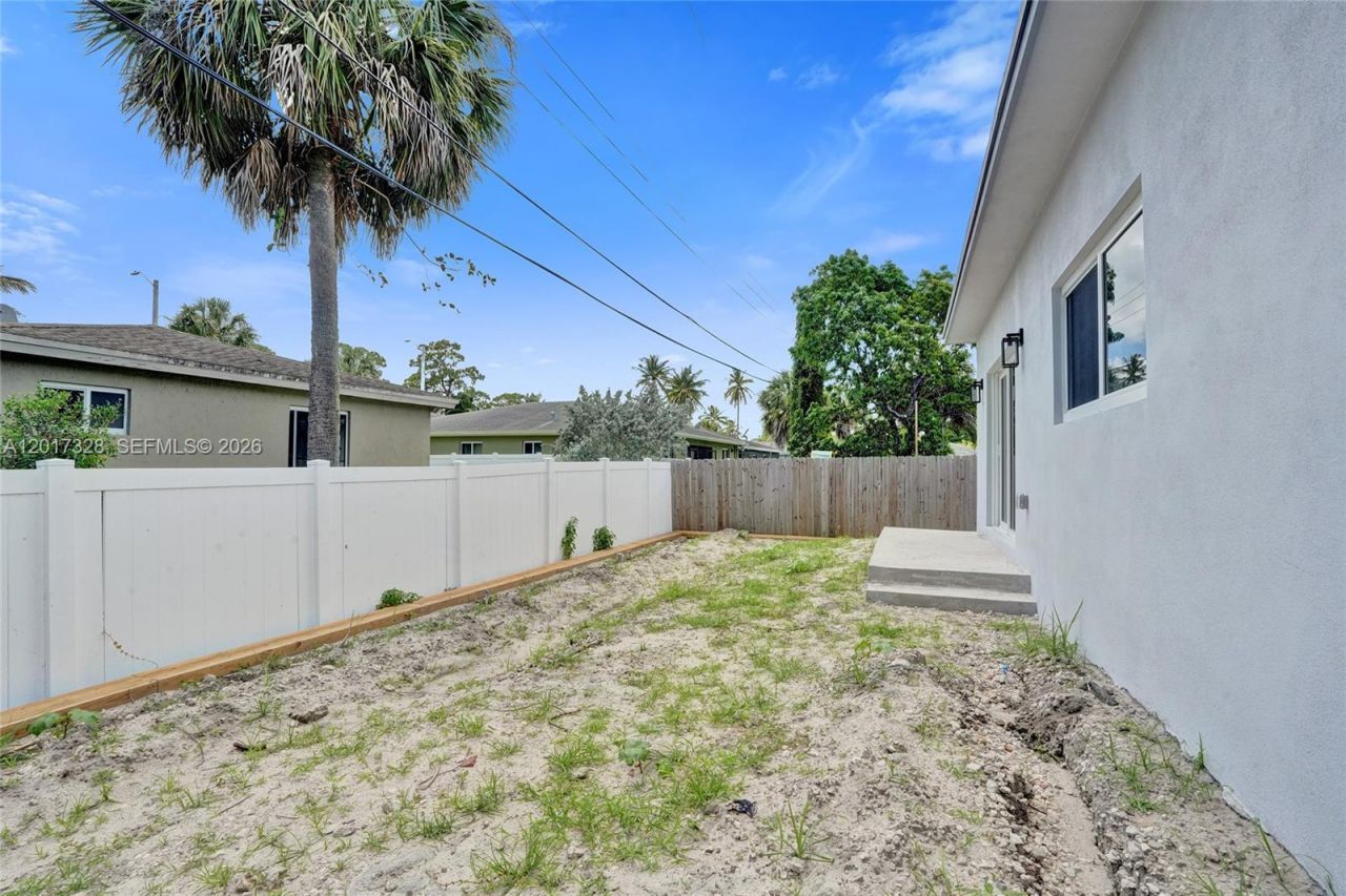2536 NW 9th Ct , Fort Lauderdale, FL 33311 Photo