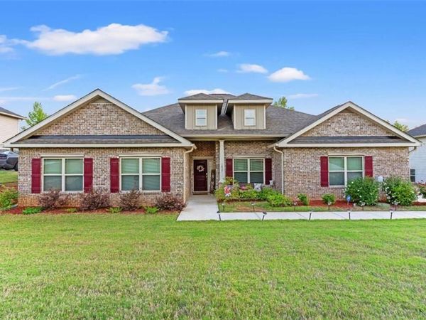 1833 Abbey Road , Griffin, GA 30223
