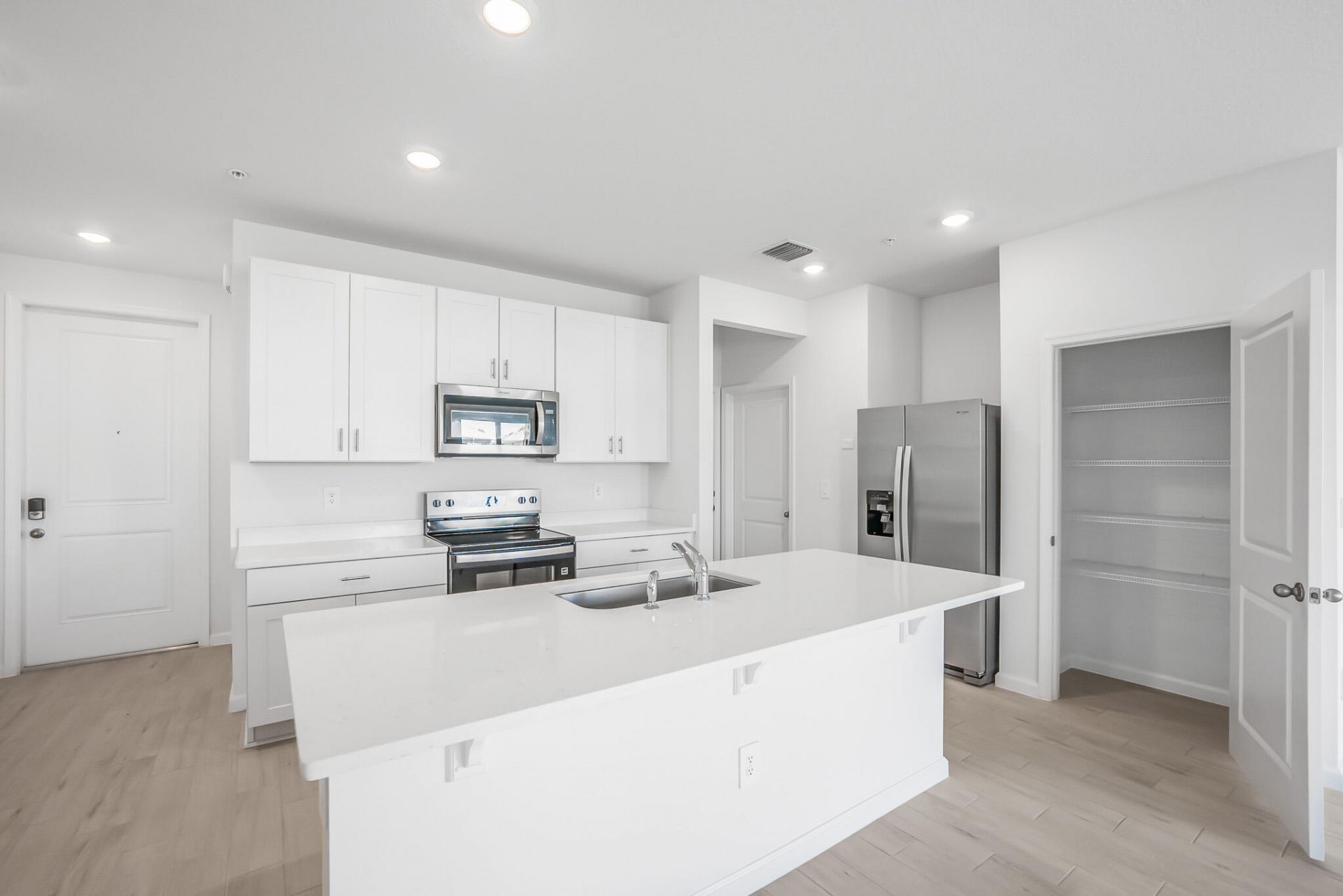 587 Salisbury Circle, Fort Pierce, FL 34982 Photo