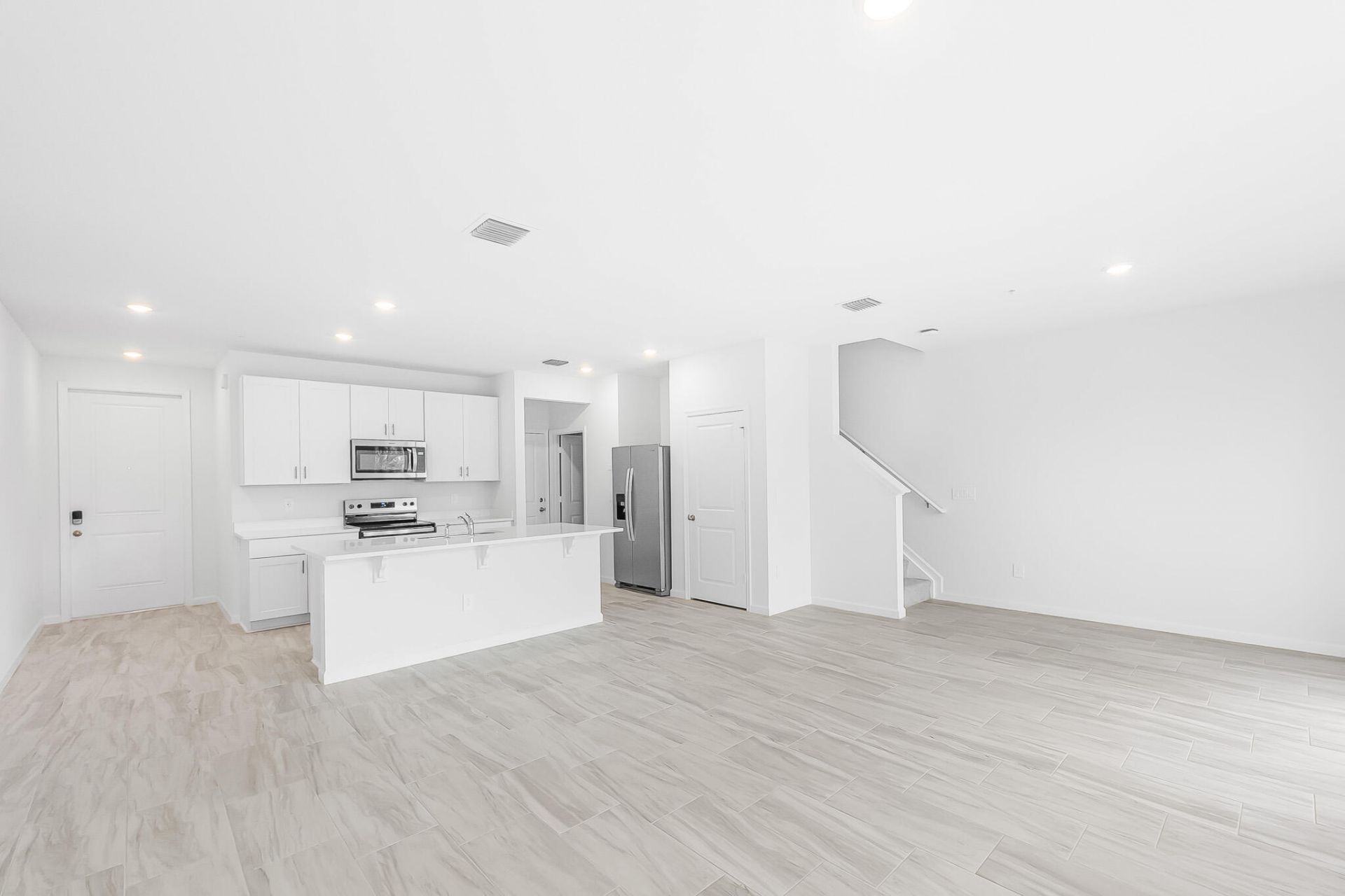 587 Salisbury Circle, Fort Pierce, FL 34982 Photo