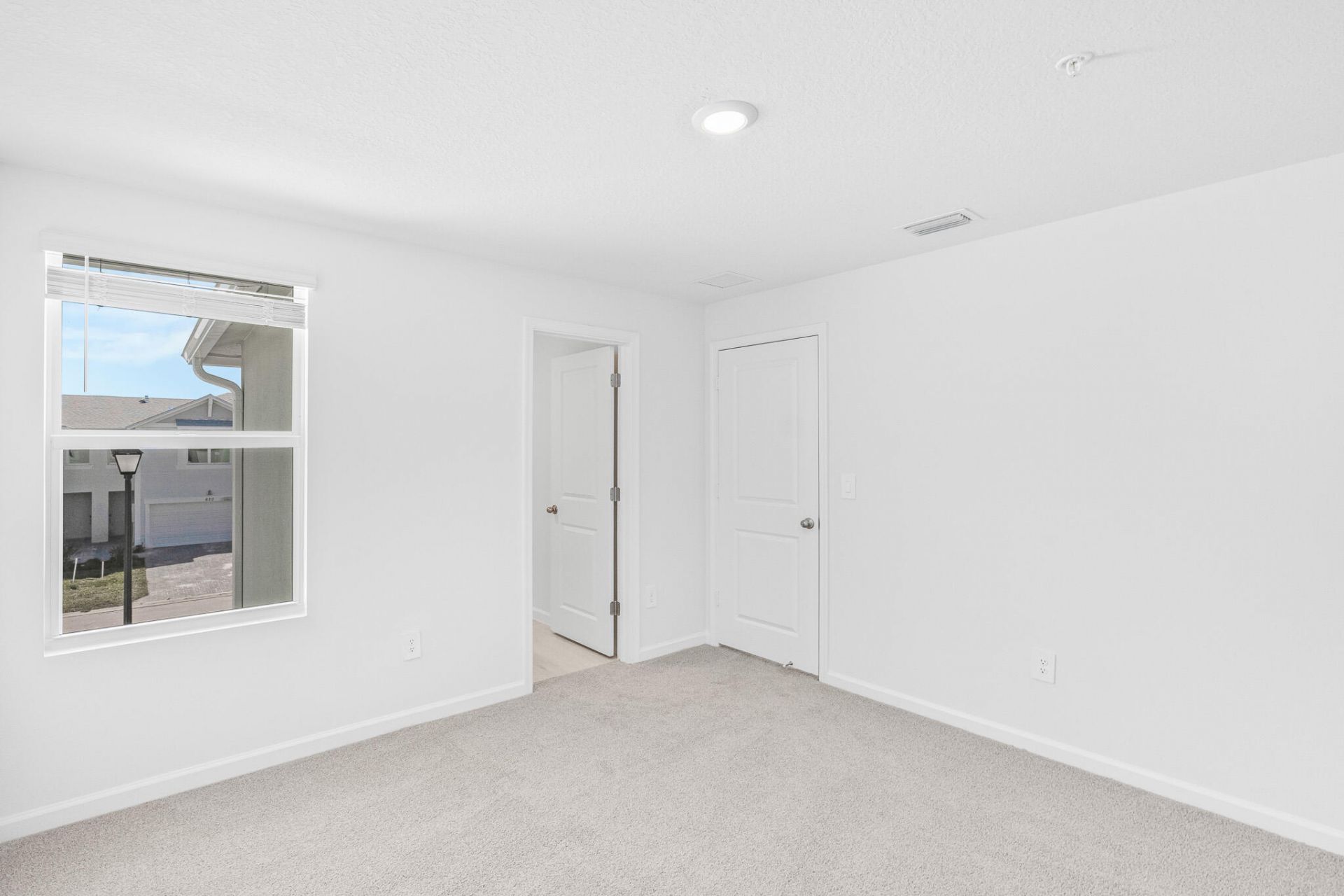 587 Salisbury Circle, Fort Pierce, FL 34982 Photo