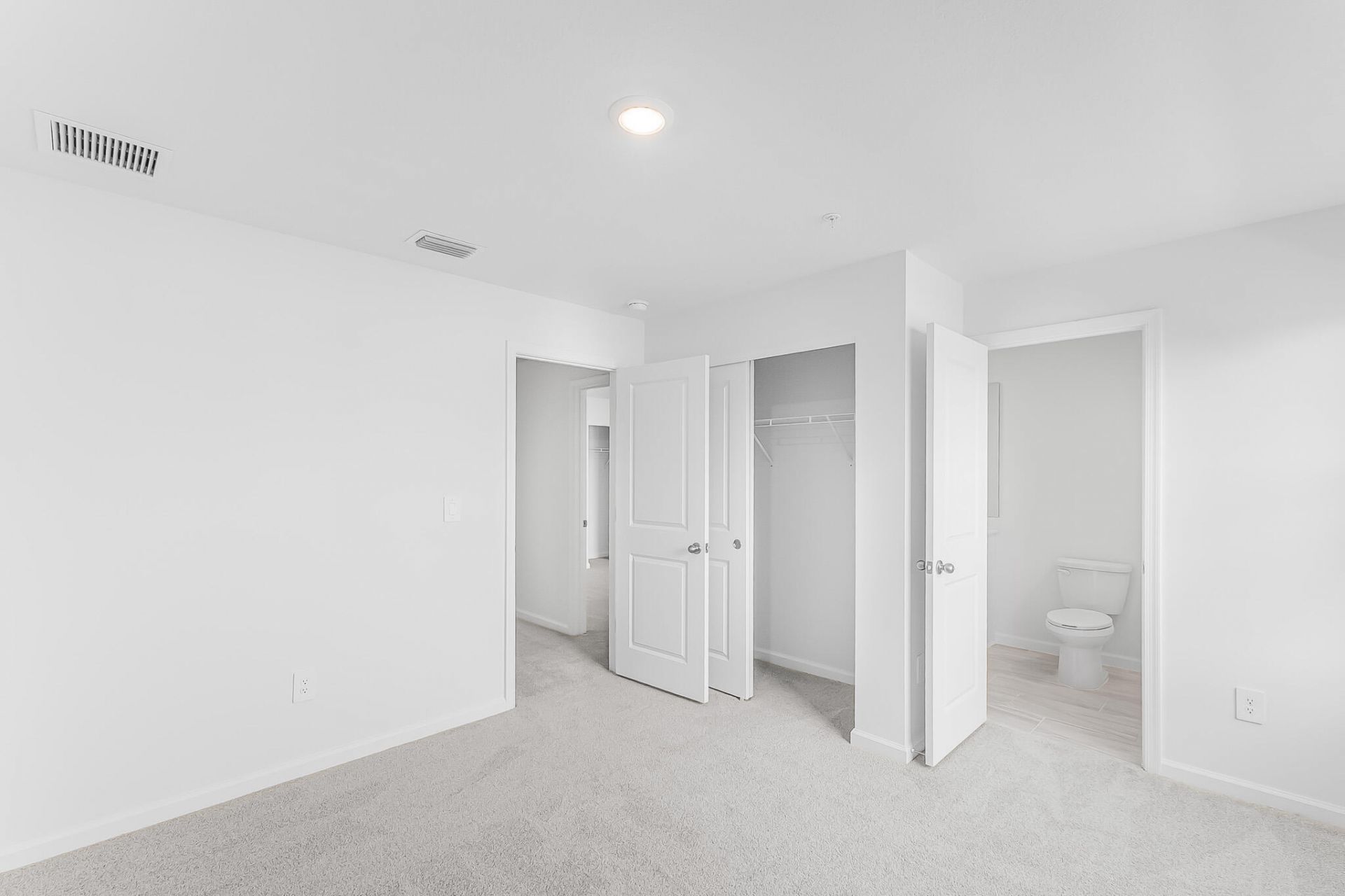 587 Salisbury Circle, Fort Pierce, FL 34982 Photo