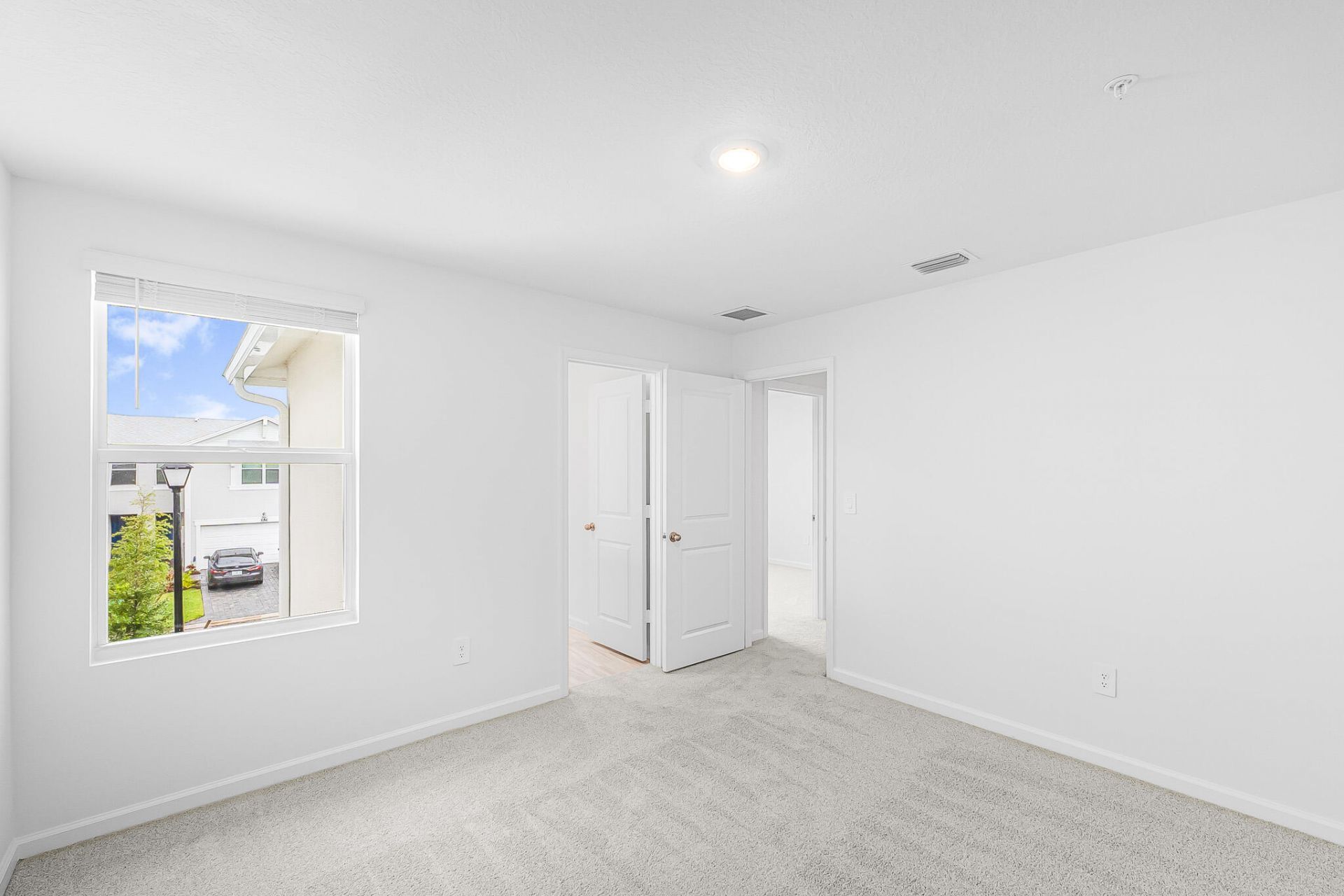 587 Salisbury Circle, Fort Pierce, FL 34982 Photo