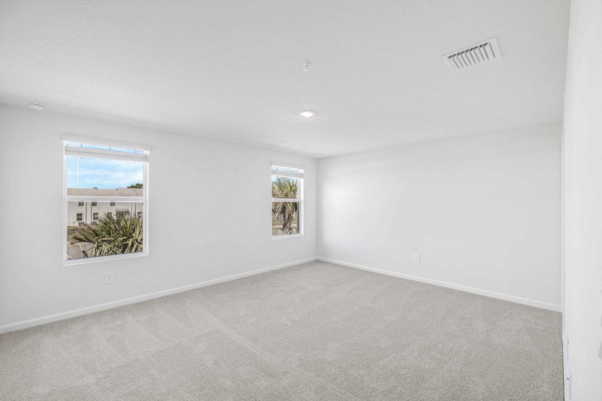 587 Salisbury Circle, Fort Pierce, FL 34982 Photo
