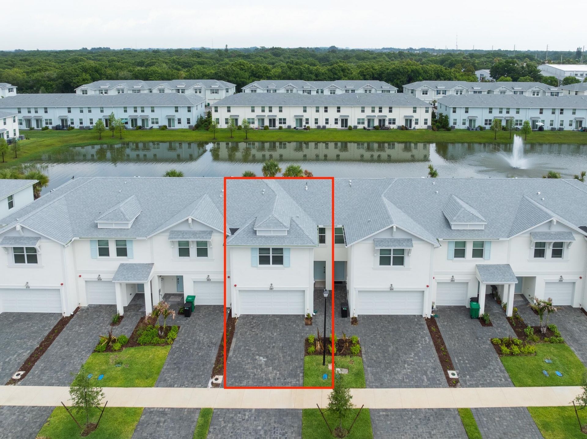 587 Salisbury Circle, Fort Pierce, FL 34982 Photo