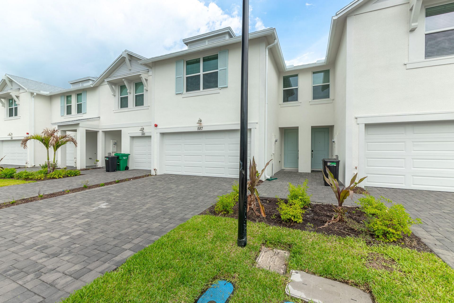 587 Salisbury Circle, Fort Pierce, FL 34982 Photo