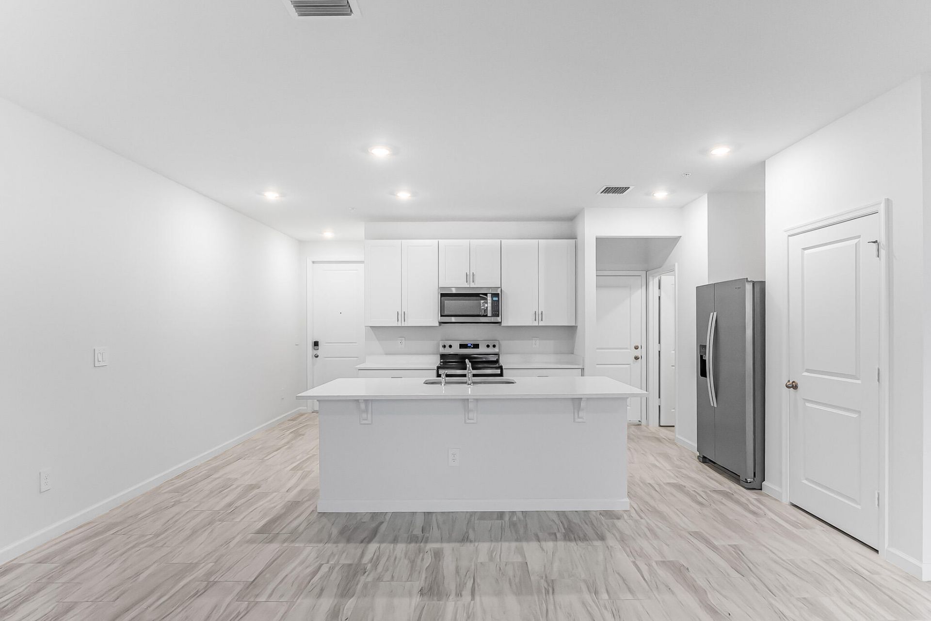 587 Salisbury Circle, Fort Pierce, FL 34982 Photo