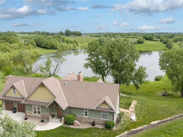 27362 187th Street, Leavenworth, KS 66048