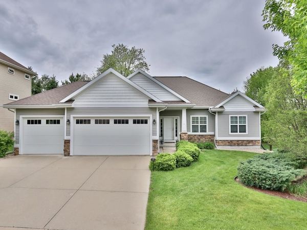 1122 Willow Run, Verona, WI 53593