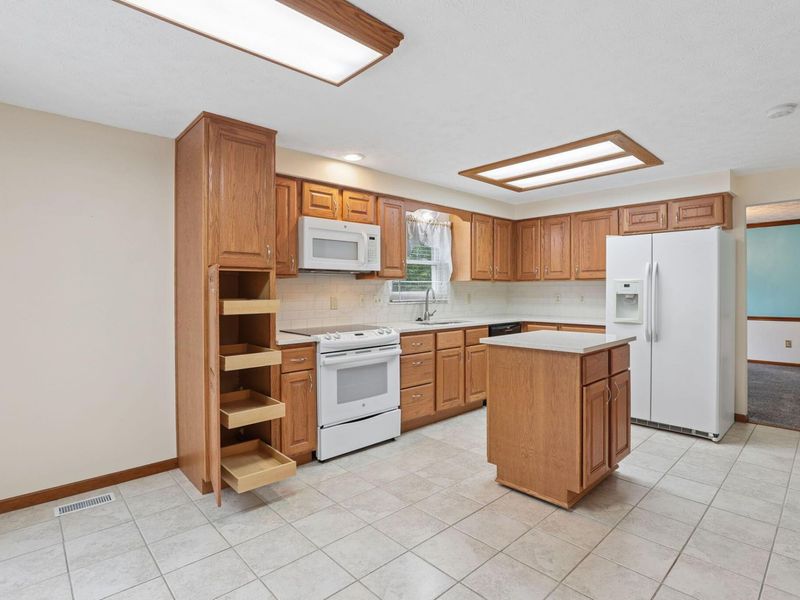 464 Meadow View Drive, Powell, OH 43065 Photo 14