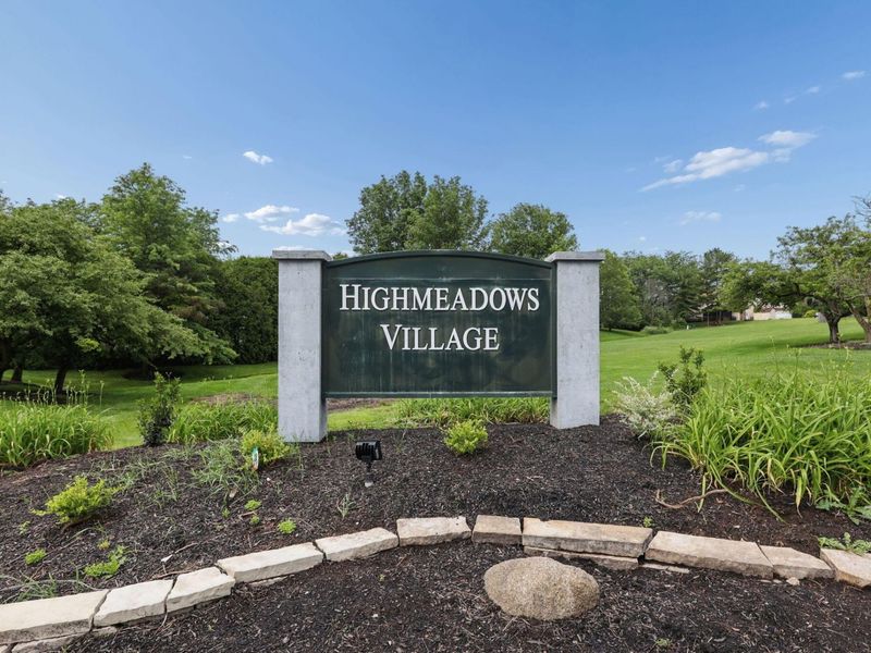 464 Meadow View Drive, Powell, OH 43065 Photo 2