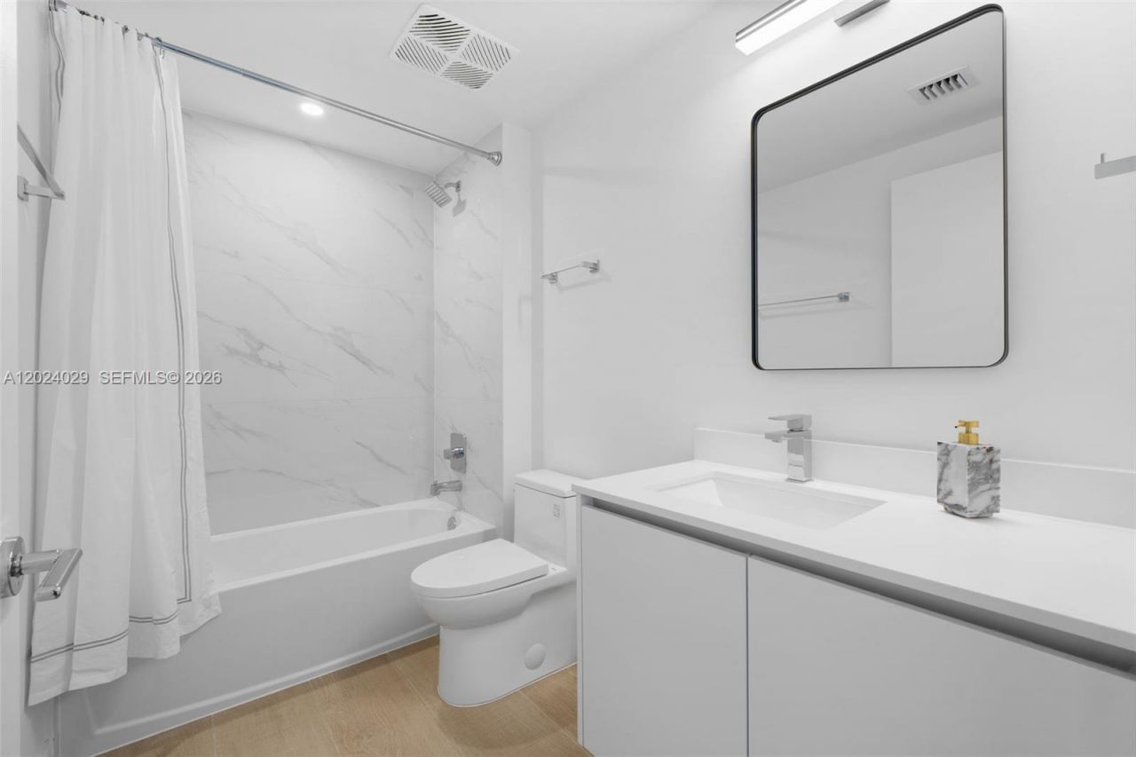 700 NE 24th St , Unit PH6005, Miami, FL 33137 Photo