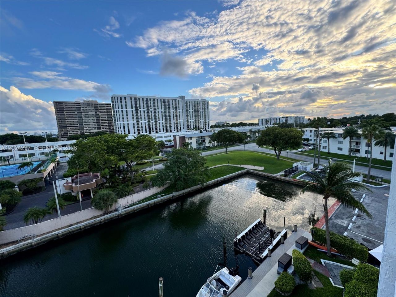 1650 NE 115th St , Unit 609, Miami, FL 33181 Photo