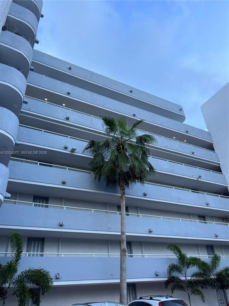 1650 NE 115th St , Unit 609, Miami, FL 33181 Photo