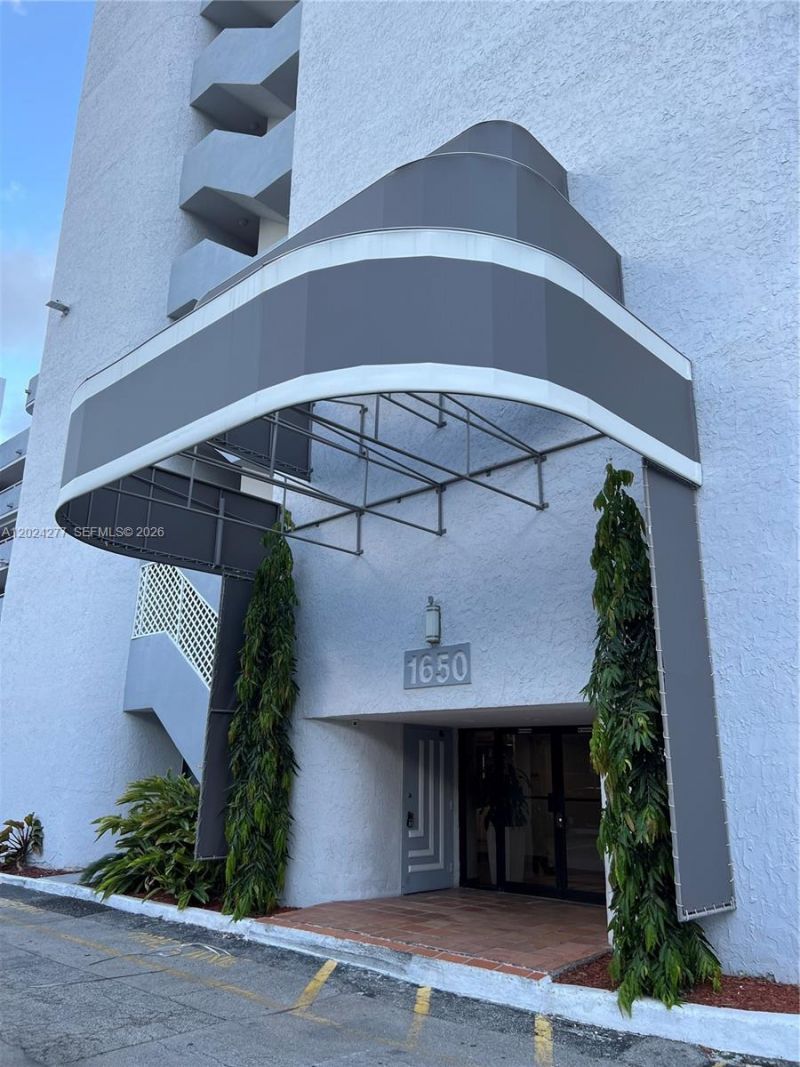 1650 NE 115th St , Unit 609, Miami, FL 33181 Photo
