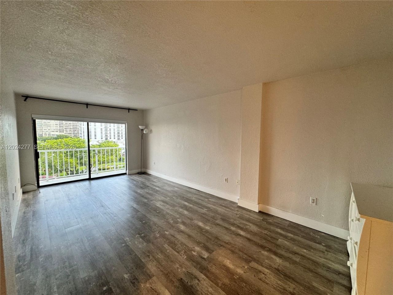 1650 NE 115th St , Unit 609, Miami, FL 33181 Photo