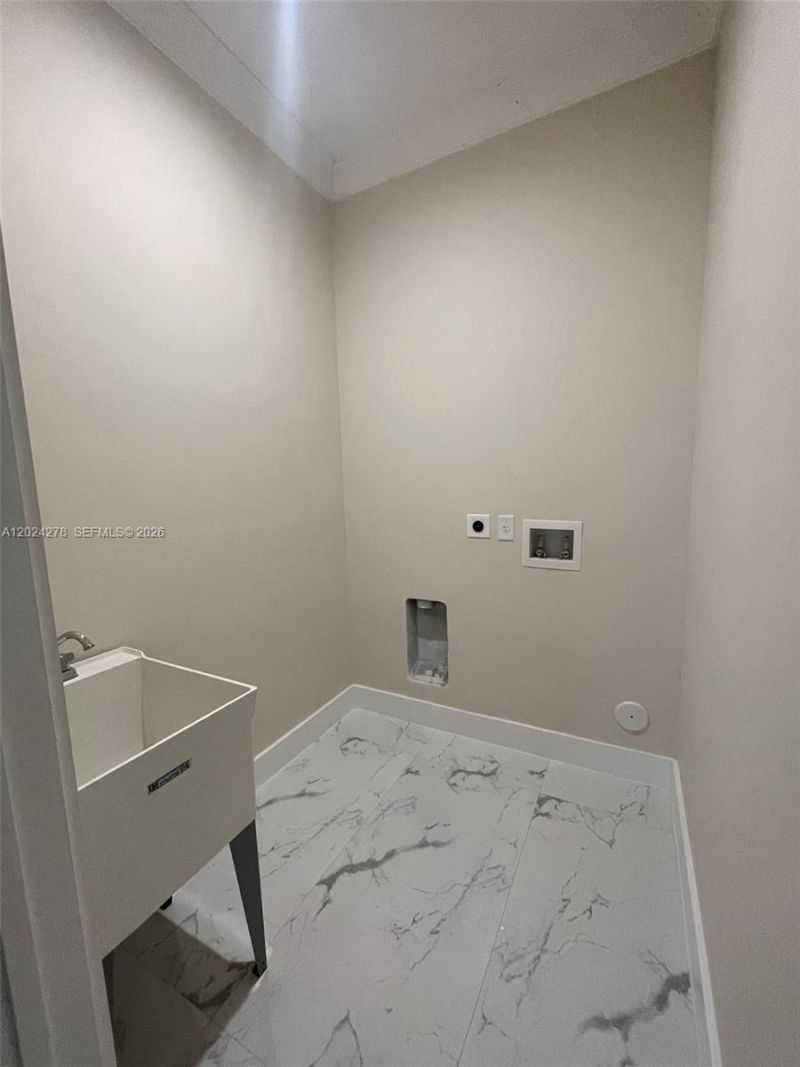 14442 SW 14th St , Miami, FL 33184 Photo