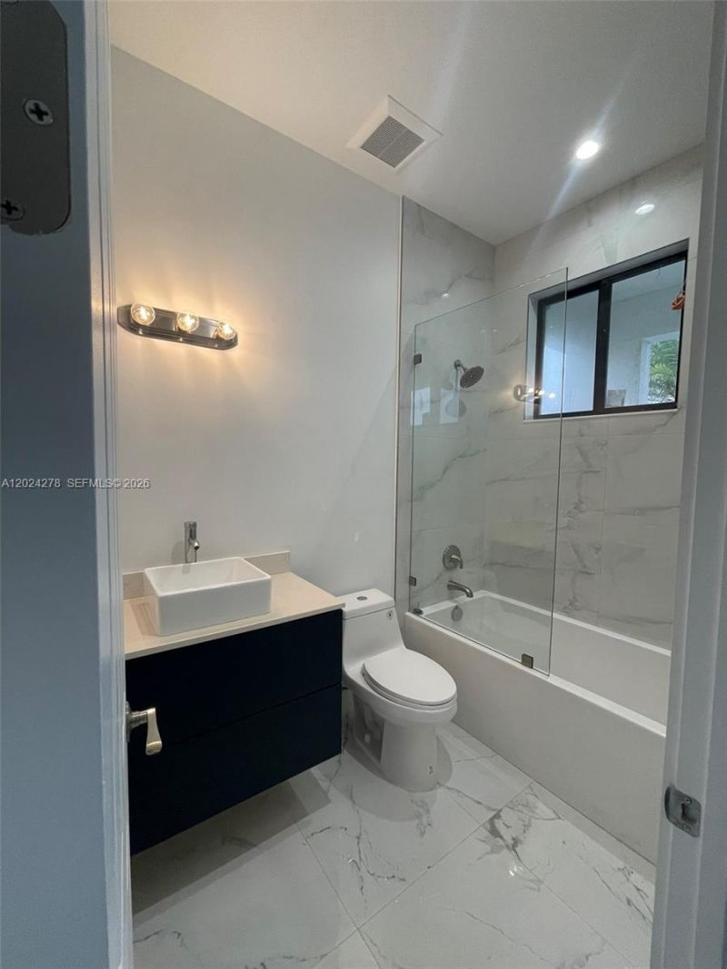 14442 SW 14th St , Miami, FL 33184 Photo