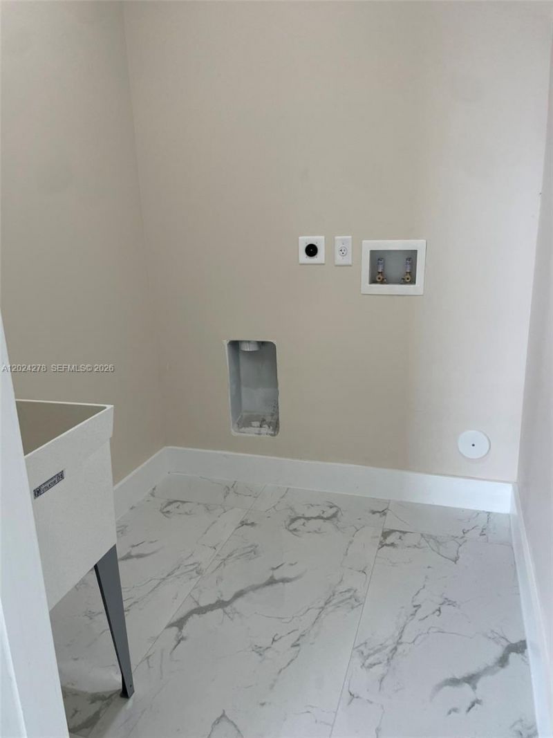 14442 SW 14th St, Miami, FL 33184 Photo