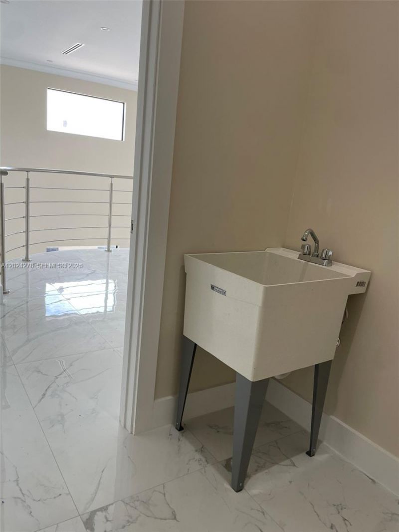 14442 SW 14th St, Miami, FL 33184 Photo