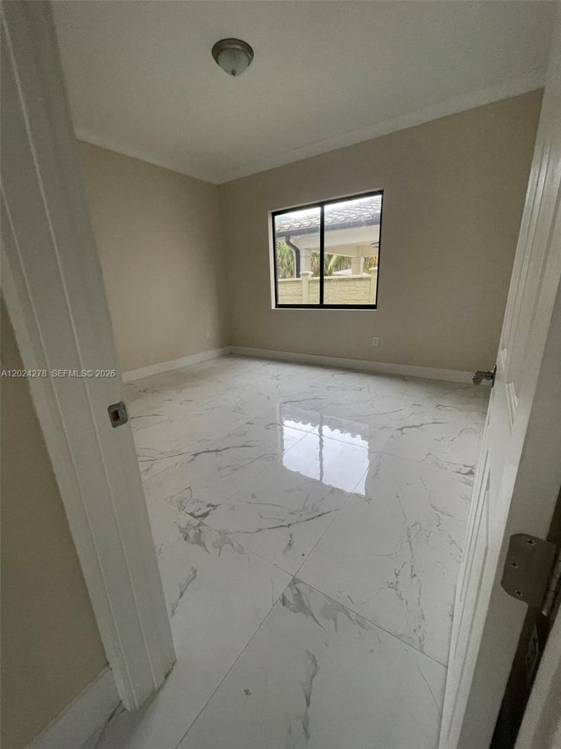 14442 SW 14th St, Miami, FL 33184 Photo