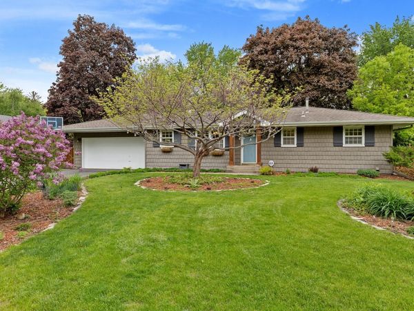 9024 47 1/2 Avenue N, New Hope, MN 55428