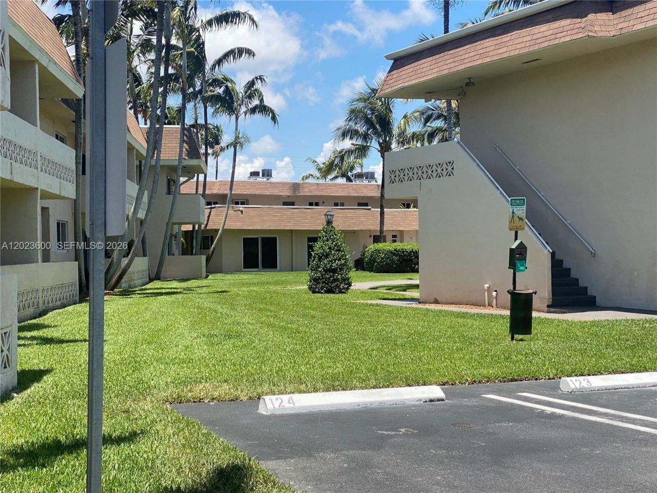 14500 SW 88th Ave , Unit 224, Palmetto Bay, FL 33176 Photo