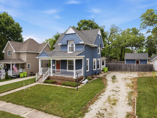 507 Parish St, Delavan, WI 53115
