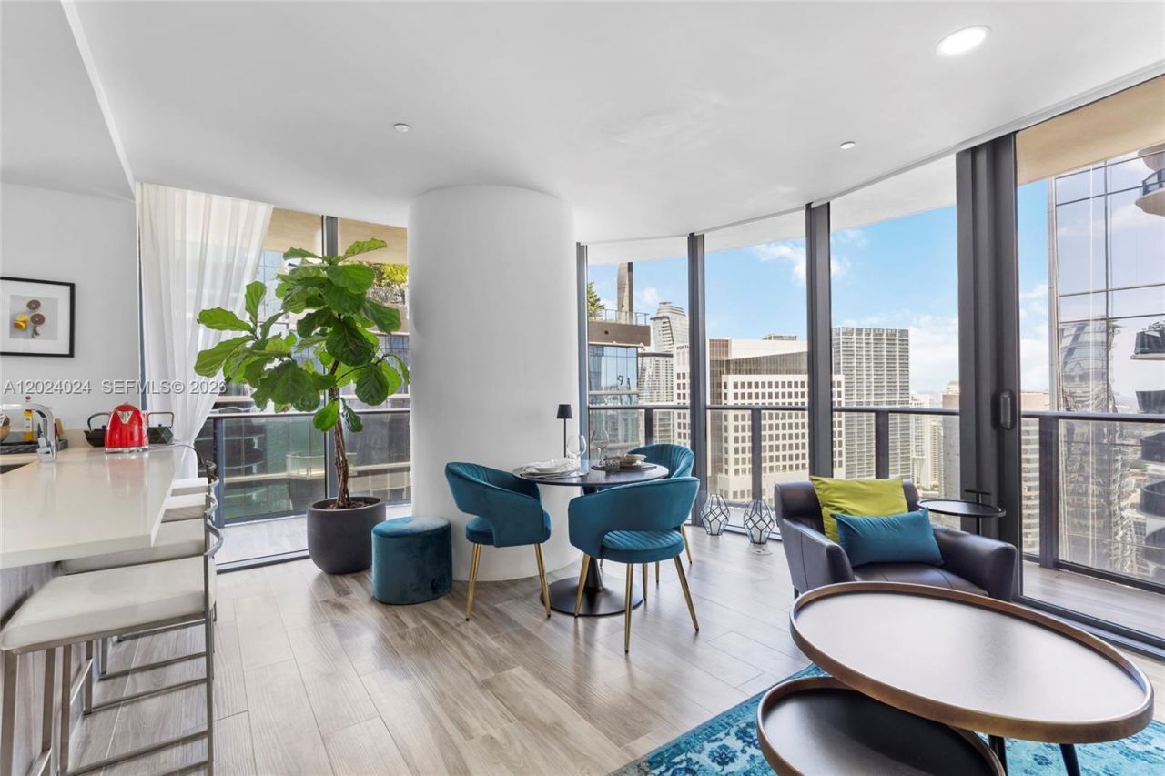801 S Miami Ave , Unit 4405, Miami, FL 33130 Photo