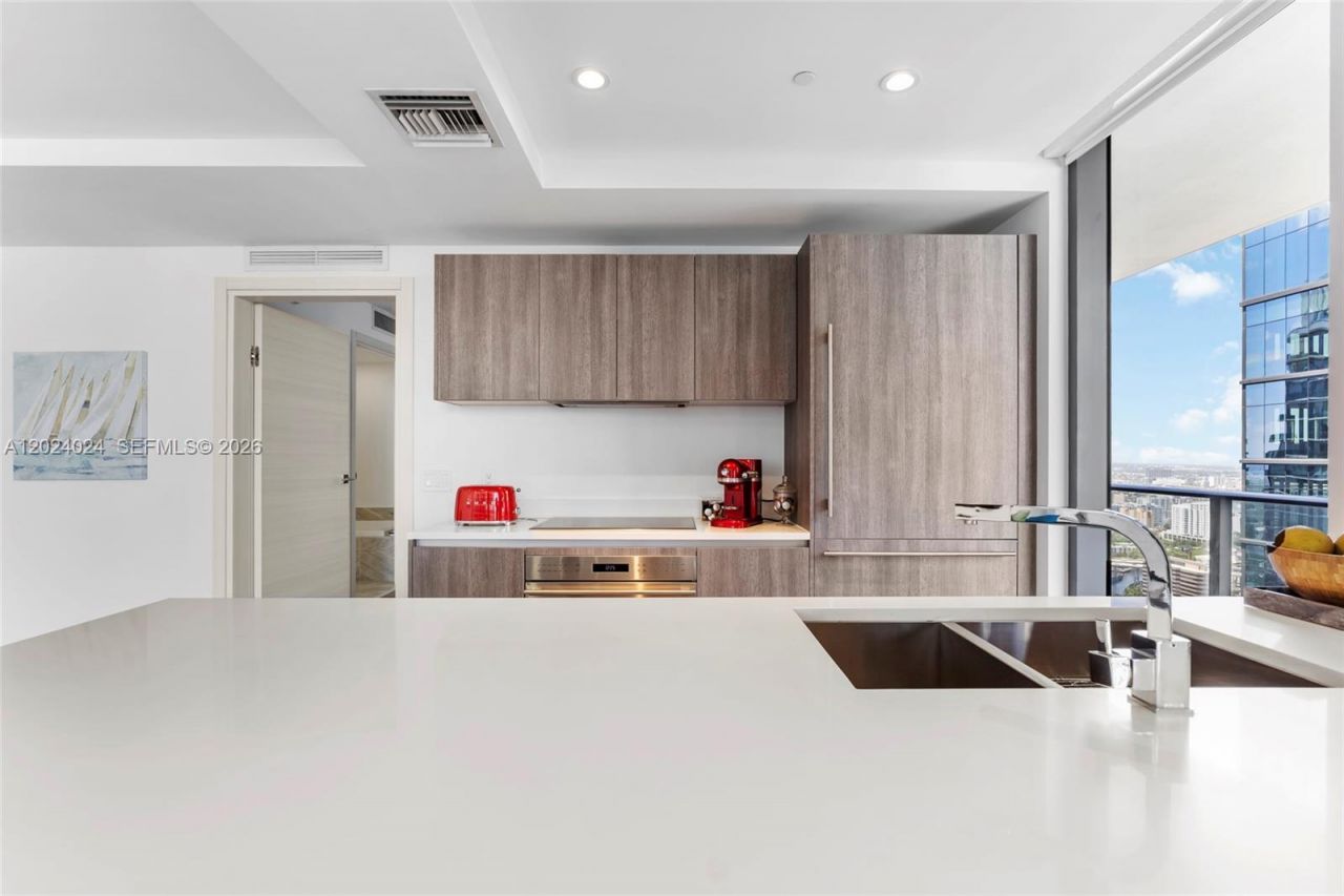801 S Miami Ave , Unit 4405, Miami, FL 33130 Photo