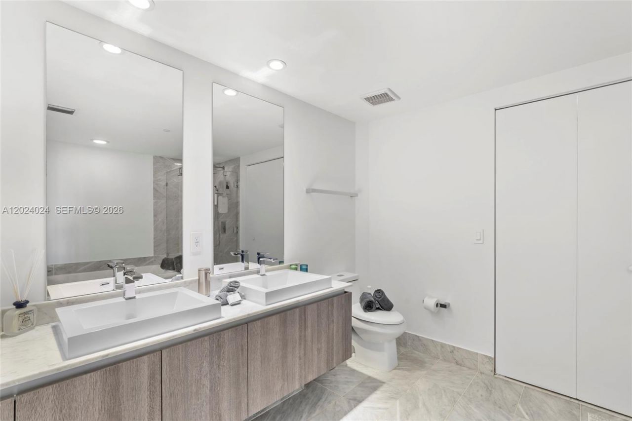 801 S Miami Ave , Unit 4405, Miami, FL 33130 Photo