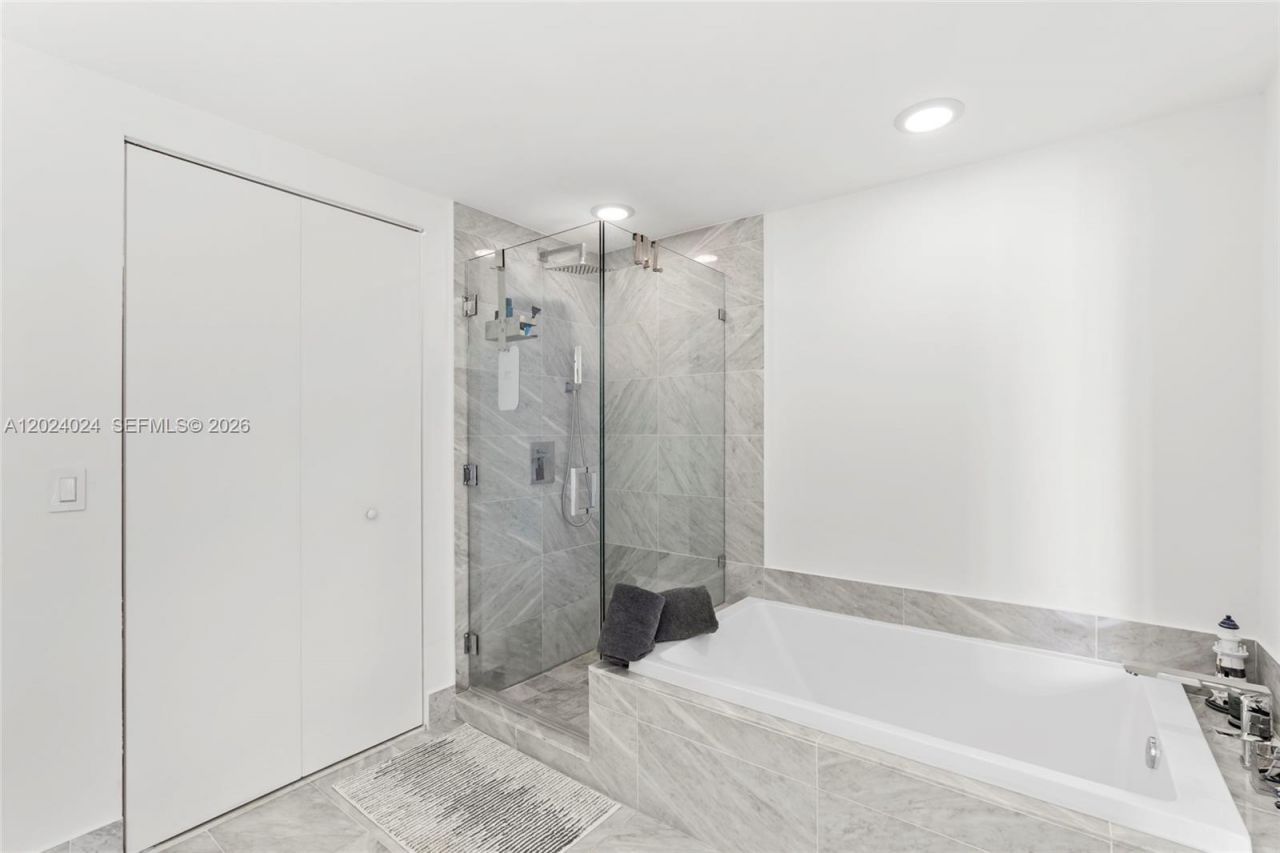 801 S Miami Ave , Unit 4405, Miami, FL 33130 Photo