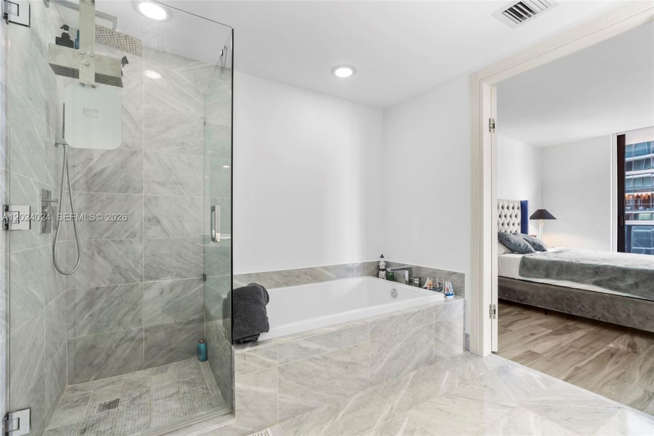 801 S Miami Ave , Unit 4405, Miami, FL 33130 Photo