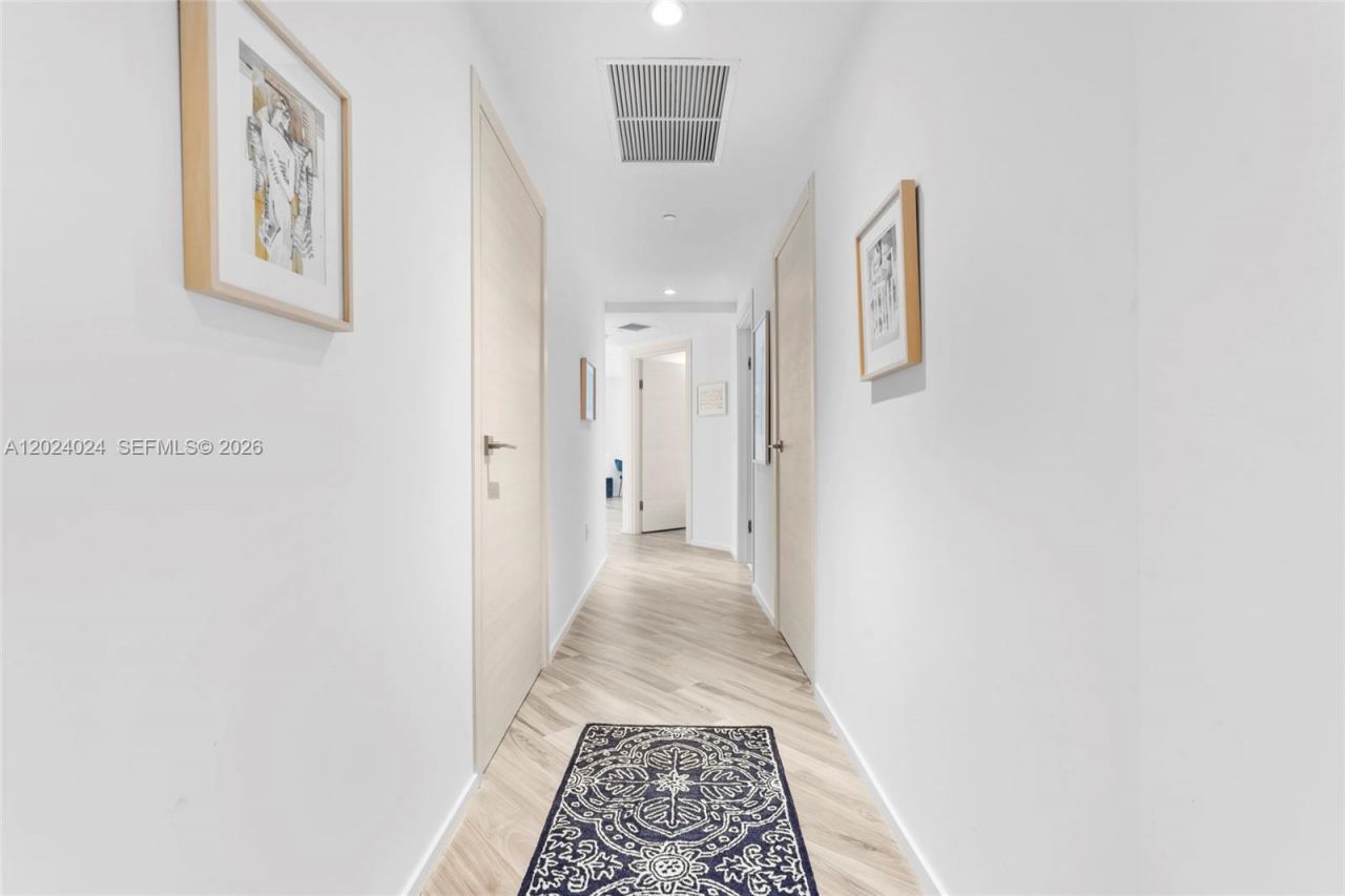 801 S Miami Ave , Unit 4405, Miami, FL 33130 Photo