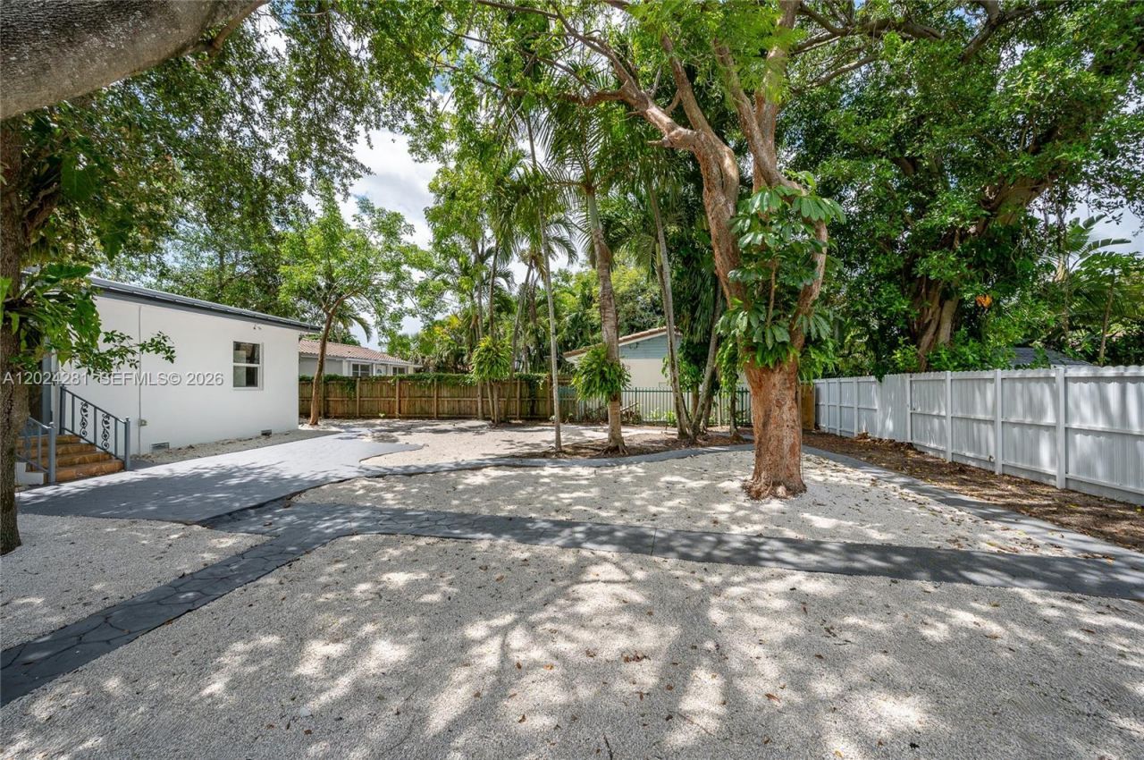 264 Navajo St, Miami Springs, FL 33166 Photo