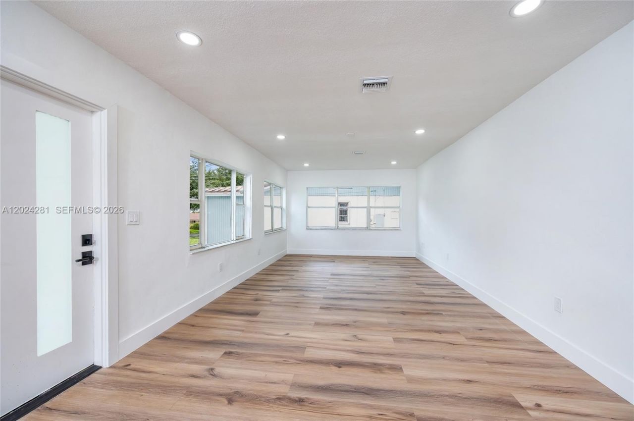 264 Navajo St, Miami Springs, FL 33166 Photo