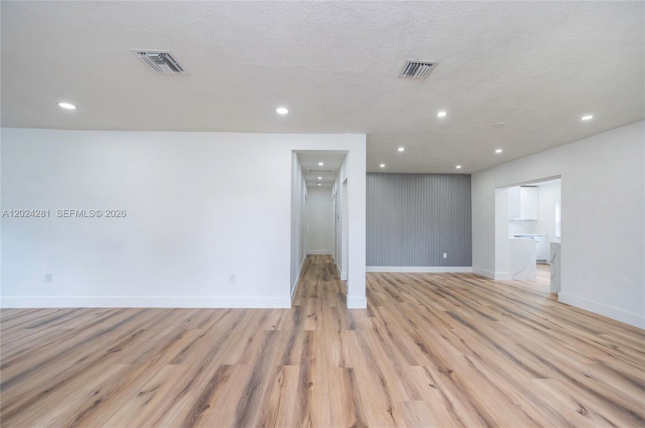 264 Navajo St , Miami Springs, FL 33166 Photo