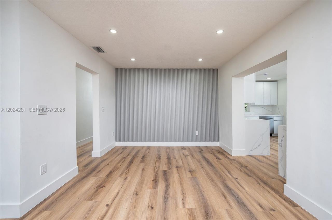 264 Navajo St , Miami Springs, FL 33166 Photo