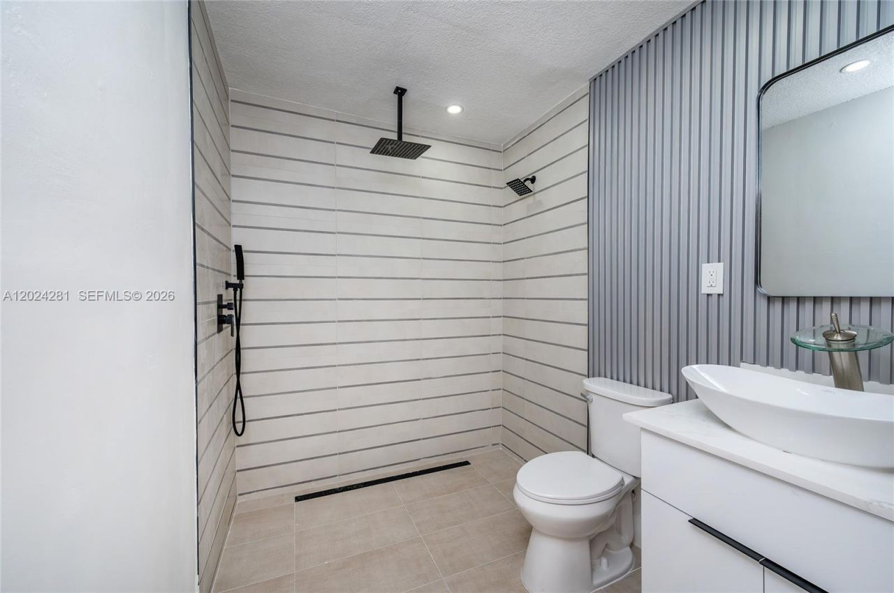 264 Navajo St , Miami Springs, FL 33166 Photo